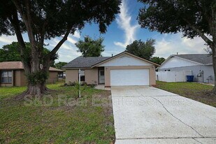 1018 Sunshine Way SW in Winter Haven, FL - Building Photo