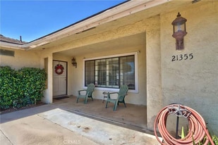 21355 Webster Ave in Perris, CA - Building Photo