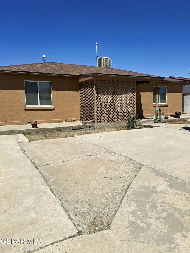 property at 7623 Corozal Dr