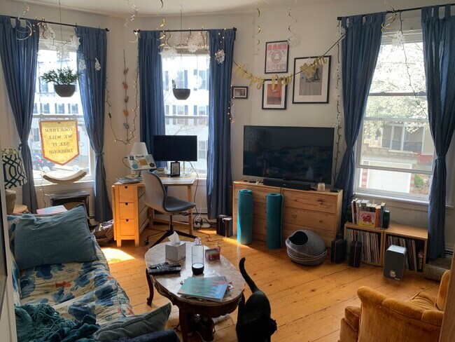 56 Portsmouth St, Unit 3