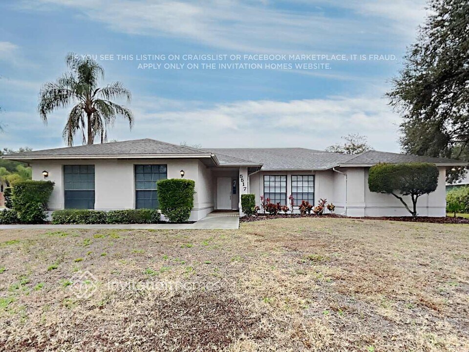 5517 Highlands Vue Ln in Lakeland, FL - Foto de edificio