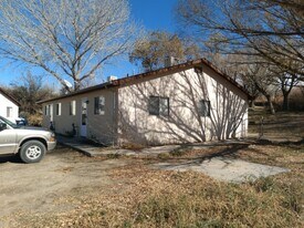 1406 Saiz Ln in Bloomfield, NM - Building Photo