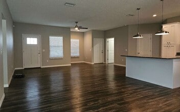 160 SW Ivy Glen in Lake City, FL - Building Photo - Building Photo