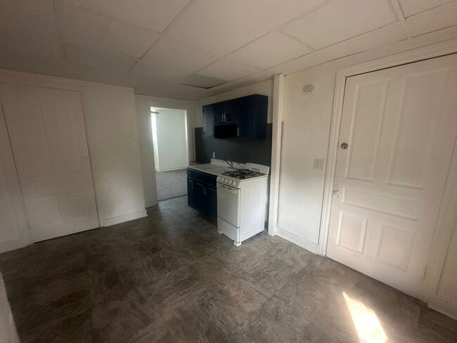 property at 632 Roosevelt Ave