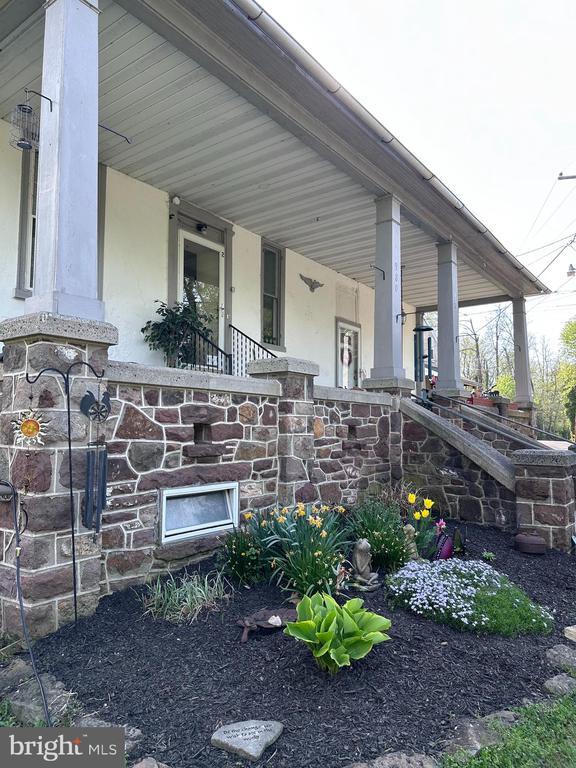 property at 980 Schuylkill Rd