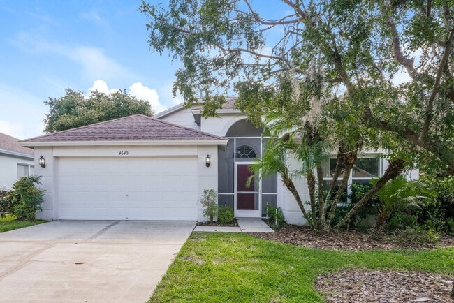 property at 4649 Roundview Ct