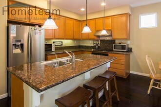 1549 Hunters Glen Ave in Chula Vista, CA - Foto de edificio - Building Photo