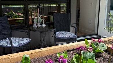 630 Boynton Pl in Kelowna, BC - Building Photo - Building Photo