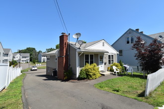 Catherine Commons in East Haven, CT - Building Photo - Other