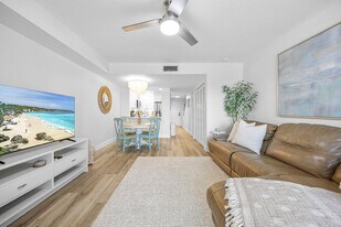 199 Jimmy Buffett Mem Hwy in Satellite Beach, FL - Building Photo