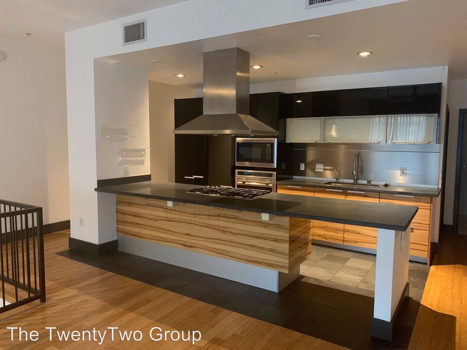 2775 W Pebble Rd-Unit -#325 in Las Vegas, NV - Building Photo