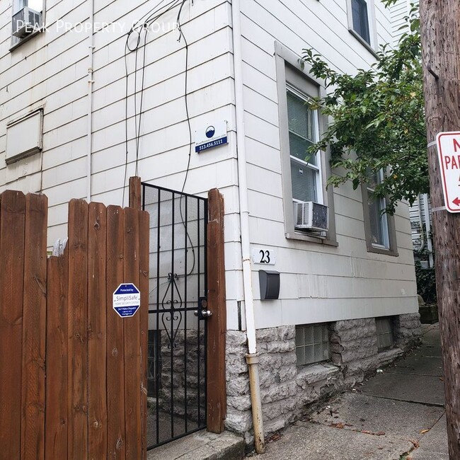 property at 23 W Hollister St
