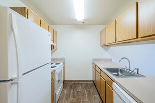 Meadows at Salem Run in Fredericksburg, VA - Building Photo