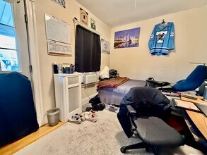 112 College Ave, Unit U2 in Medford, MA - Building Photo - Building Photo