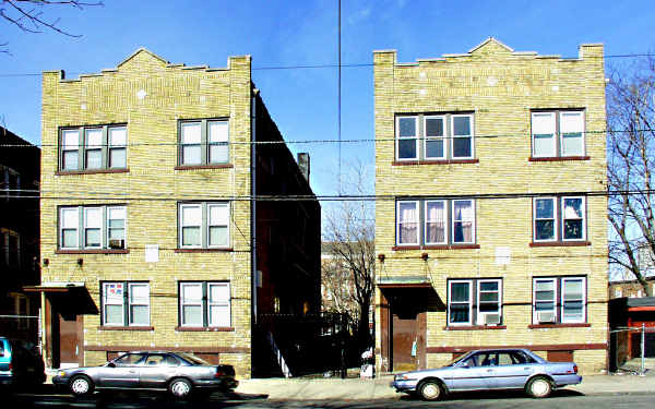 490-494 E 23rd St in Paterson, NJ - Foto de edificio