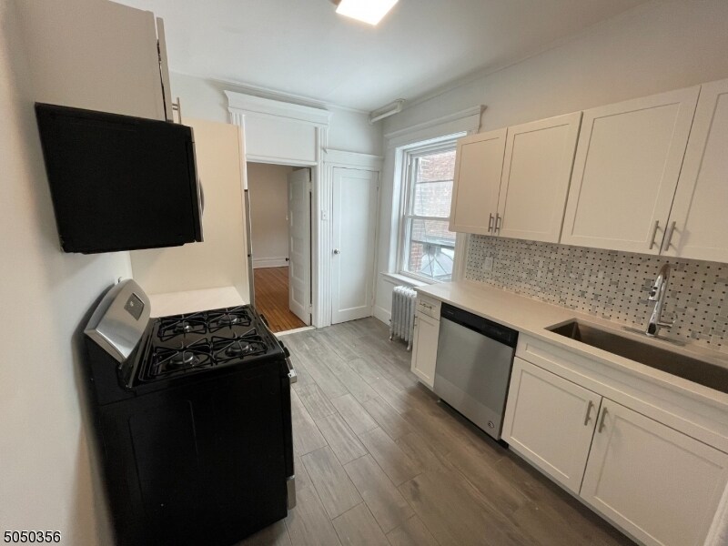 570 Bloomfield Ave in Montclair, NJ - Building Photo