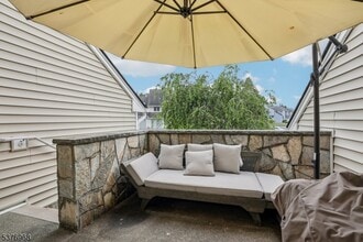 80 Davey Dr in West Orange, NJ - Building Photo - Building Photo