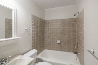 1242 Hull Rd in Athens, GA - Building Photo - Building Photo