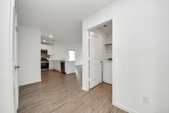 1607 Red Oak Dr in Rosenberg, TX - Building Photo - Building Photo