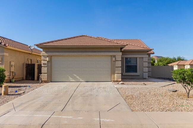 property at 644 W Oak Tree Ln
