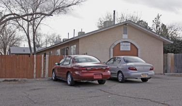 3440-3444 Eastern Ave SE in Albuquerque, NM - Foto de edificio - Building Photo