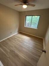 3809 Yellowstone St in Irving, TX - Building Photo - Building Photo