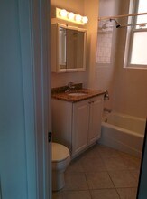 3919 Greenview N Ave, Unit 2R in Chicago, IL - Foto de edificio - Building Photo