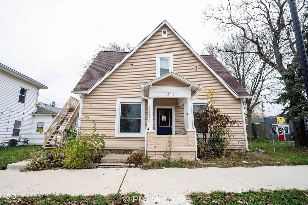 411 S East St in Lebanon, IN - Foto de edificio