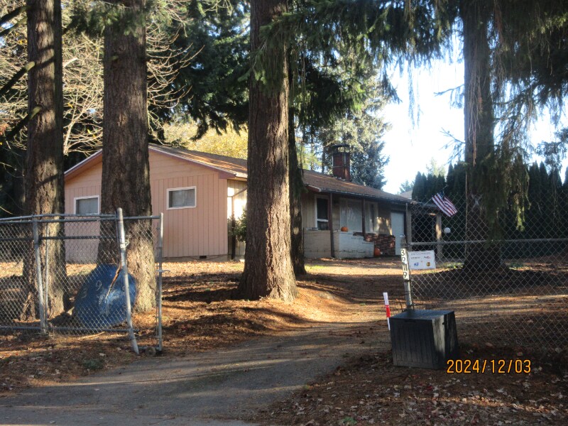 3919 SE 168th Ave in Vancouver, WA - Building Photo