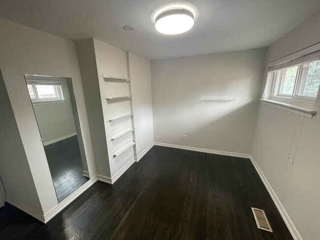 27 Amberjack Blvd in Toronto, ON - Building Photo - Building Photo