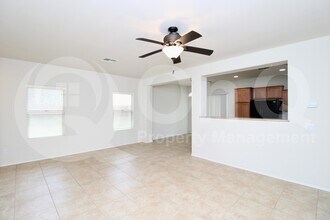 7601 W Congressional Way in Florence, AZ - Building Photo - Building Photo