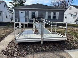 925 Stanley Ave in Evansville, IN - Building Photo