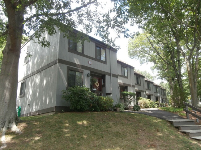 21C Harbour Vlg, Unit 21C in Branford, CT - Building Photo - Building Photo