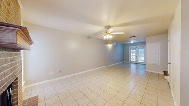 1904 Dartmouth St, Unit O-4 in College Station, TX - Building Photo - Building Photo