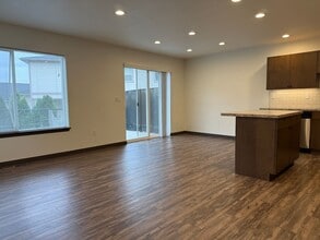 209 N 76th Ave in Yakima, WA - Building Photo - Building Photo