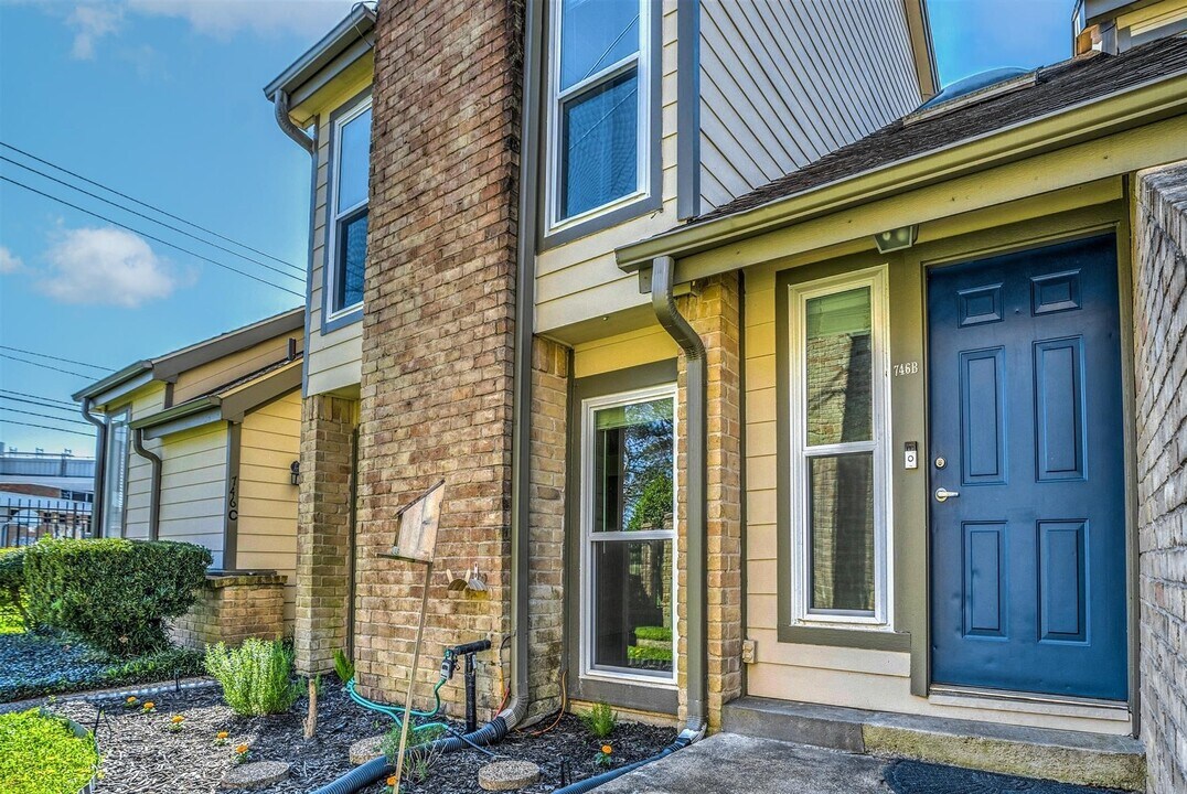 746 Country Pl Dr in Houston, TX - Building Photo
