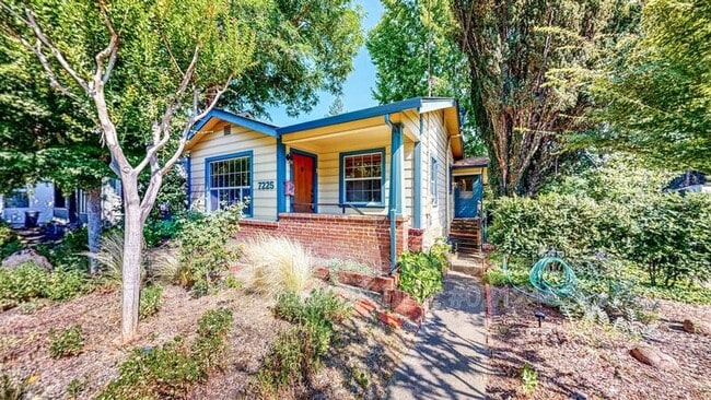 property at 7225 Bodega Ave