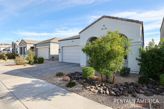 2037 East Charlotte Dr in Phoenix, AZ - Building Photo - Building Photo