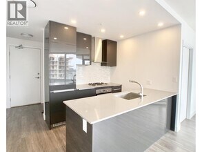 1283 Howe St in Vancouver, BC - Building Photo - Building Photo