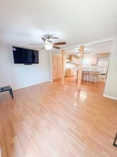 105 N 1st St in Ltl Rvr Acad, TX - Building Photo - Building Photo