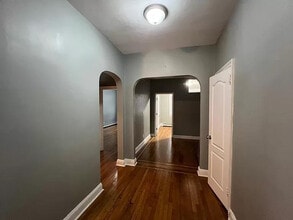 370 Aurora Ave in Cliffside Park, NJ - Foto de edificio - Building Photo