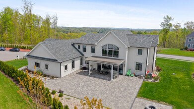 5 Hawks Lndg in Berlin, CT - Building Photo - Building Photo