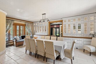 747 Flying Point Rd in Water Mill, NY - Building Photo - Building Photo