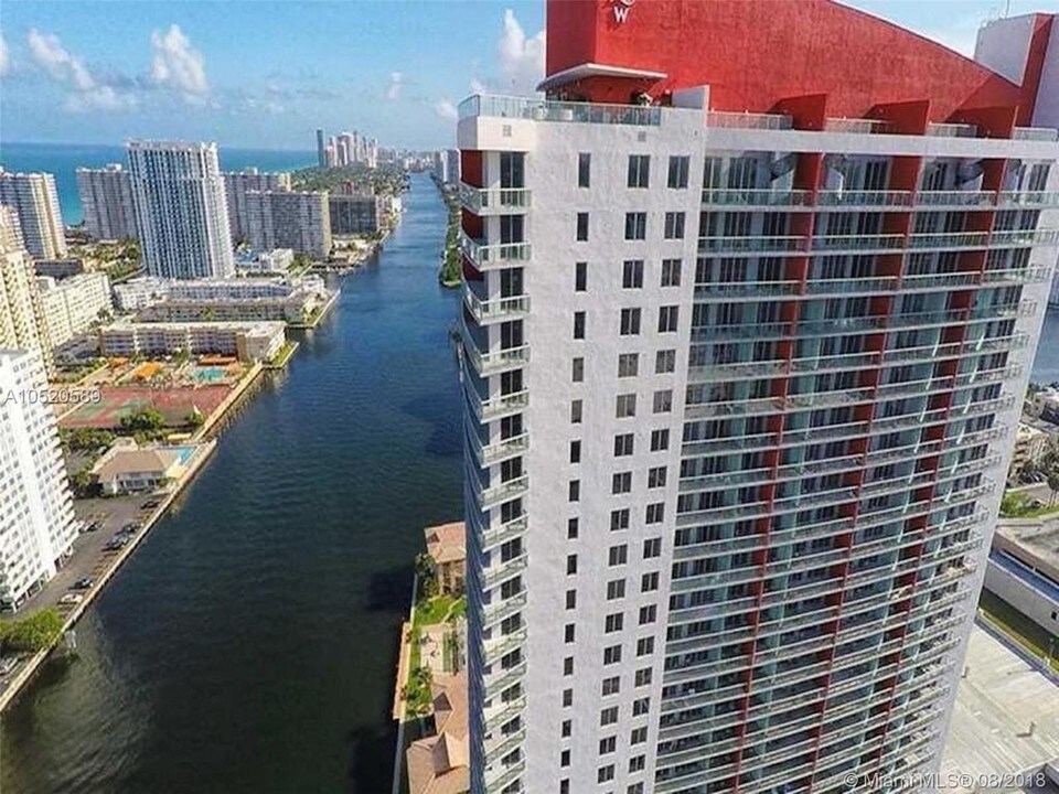 2602 E Hallandale Beach Blvd-Unit -R2407 in Hallandale Beach, FL - Building Photo