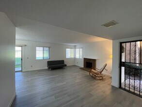 3260 Little Mountain Dr in San Bernardino, CA - Building Photo - Building Photo