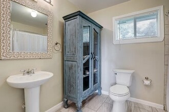 207 Plum St in La Marque, TX - Building Photo - Building Photo
