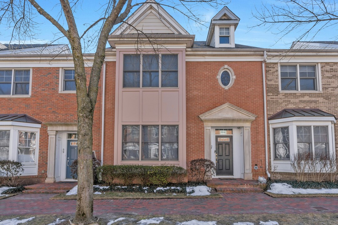57 Independence Way in Jersey City, NJ - Building Photo