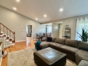 3040 Knollwood Ln in Glenview, IL - Building Photo - Building Photo