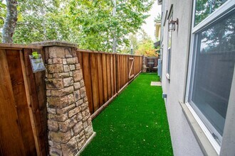 2107 Gullane Way in Gilroy, CA - Building Photo - Building Photo