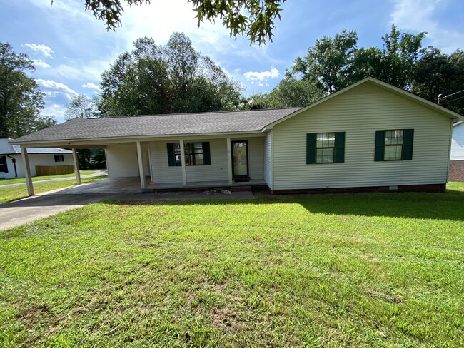 property at 27 Millsap Dr